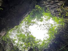 -巴马水晶宫