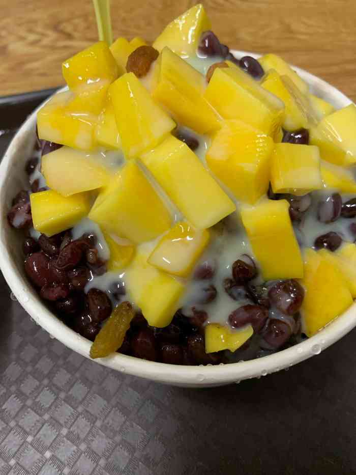 梁子刨冰王(西湖道店)-"团购的芒果红豆冰加酸梅汤,芒果红豆冰和不.