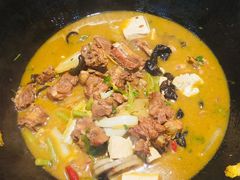 -袁小二大东北铁锅炖(吉祥村总部)