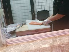 -曼格活海鲜·牛排自助(光明蓝鲸店)