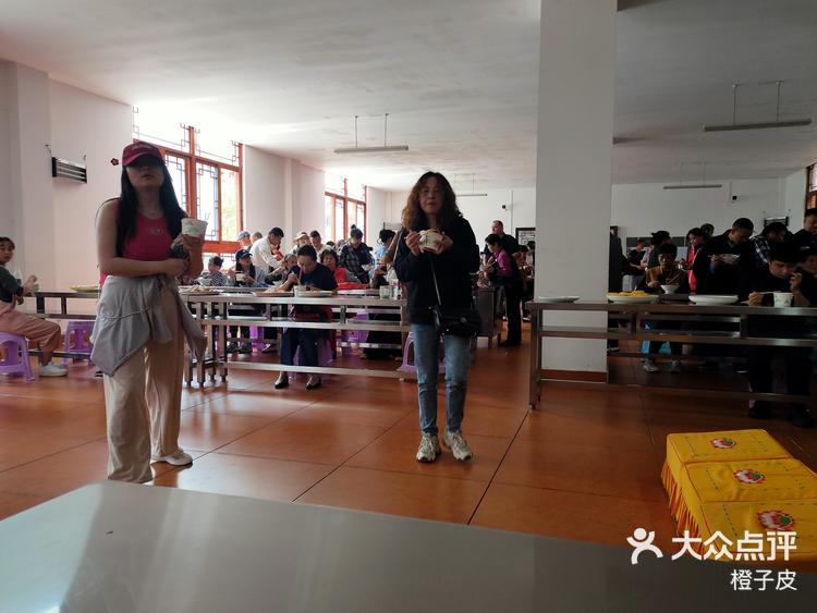 黔灵山公园弘福寺斋饭免费