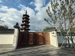 -龙华寺