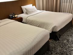 -曼谷湄南河畔华美达广场酒店