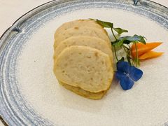 香煎鹅肝酱藕饼-醉辉皇上海之巅(上海中心大厦店)
