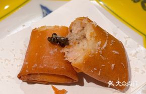 Truffle Shrimp Spring Rolls
