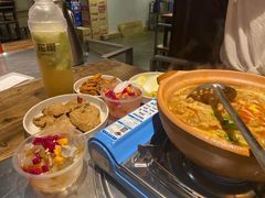 -龙巢盱眙龙虾·牛蛙·烧烤宵夜(八卦岭店)