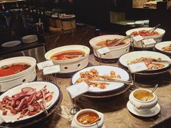 -齐河孔雀王温泉酒店·金孔雀自助百汇