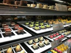 -半岛翡丽海鲜自助餐厅(观风亭店)
