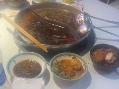 -潮牛岛·潮汕鲜切牛肉自助火锅(无锡首店)