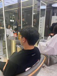 -藤野造型烫发染发