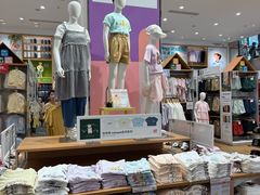 -优衣库(深圳万象天地旗舰店)