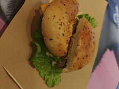 -必胜客(尹山湖歌林公园店)