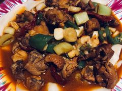 新疆大盘鸡-天山醉美·新疆餐厅(富华里店)
