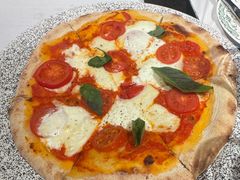 手工薄底玛格丽特披萨-Osteria Garden 生蚝花园餐厅(原进贤路店)