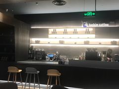 -瑞幸咖啡(宝华国际广场店)