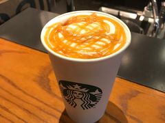 -星巴克(上海虹桥新天地二店)