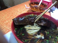 -小龙大肉面馆