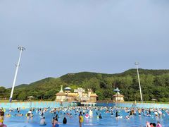 -汤山欢乐水世界