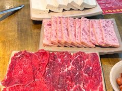 -爱妻·非遗鲜牛排火锅(川音店)