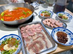 -王奋斗贵州酸汤牛肉火锅