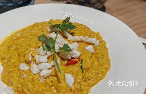 Thai Royal Curry Crab with Egg