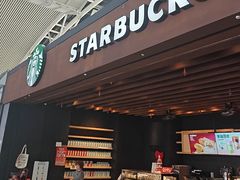 -星巴克(广州南站A18检票口楼上)