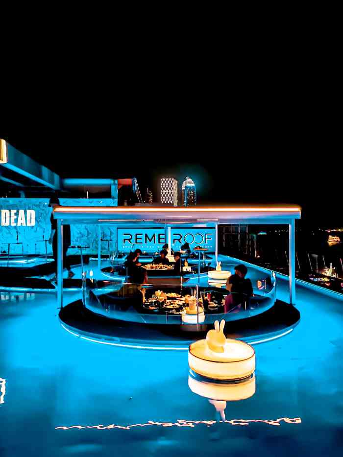 reme roof-"抱着随缘的心,无意间总是能去到你想去的地.