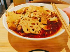 -牛八秒油泼冒菜(宽窄巷子店)