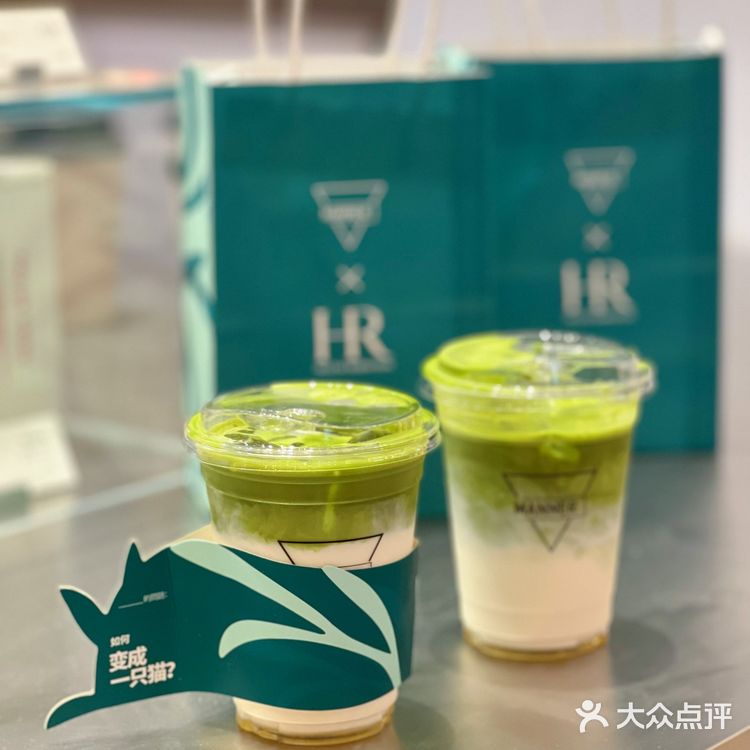 一夜青回,MANNER与赫莲娜的创意联名