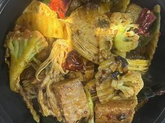 -小山城麻辣香锅(新邻生活广场店)