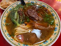 -金杨拉面王小吃面馆·牛三宝面·红烧牛肉粉