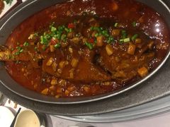 红烧大黄鱼-京味斋·北京烤鸭(北京南站洋桥店)