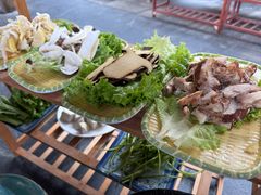 -有一锅·野生菌黑山羊腊排骨火锅(古城北门店)