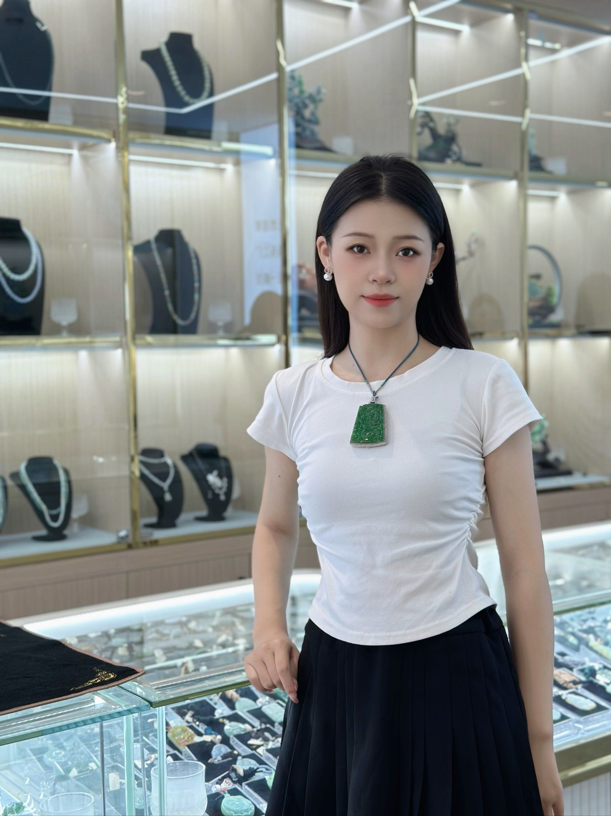 偶然间发现了这家珠宝店,父爱很伟大但也很沉淀