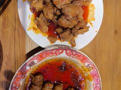 -爆炸头阿姨小四川正宗川味小吃(无任何分店)