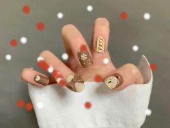 -苏彩·皮肤管理美甲美睫