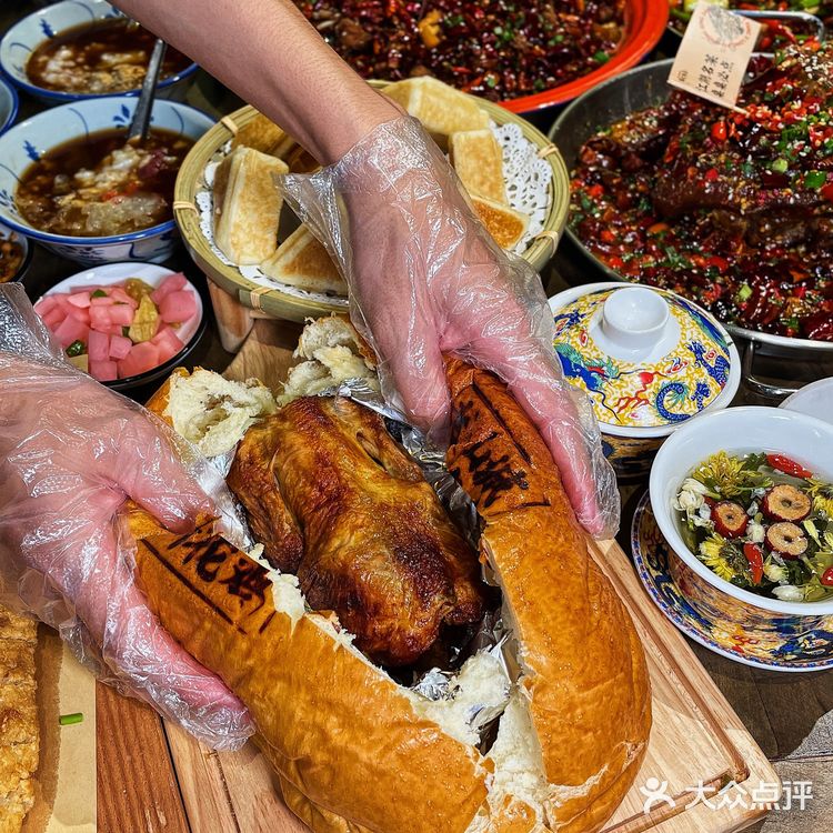 成都美食| 绝了‼️太古里这家江湖菜也太是那味儿了‼️