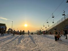 -采薇庄园四季滑雪场