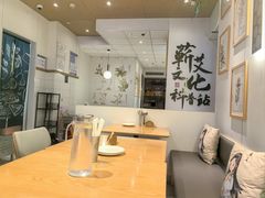-必胜客(WOW昙华林店)
