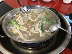 -老石黑山羊毛驴肉火锅(金凯广场店)