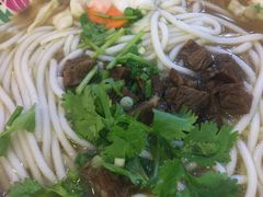 十年经典牛肉粉-鑫花溪牛肉米粉(人民广场店)