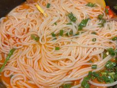 -银米·云南传统过桥米线(双廊黑金冠店)