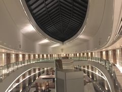 -上海滴水湖皇冠假日酒店