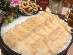 加拿大象拔蚌-協成海鮮火鍋(老店)