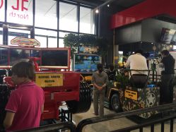 -嗨翻Hi-Fun竞技主题乐园·蹦床团建生日聚会(五棵松华熙店)