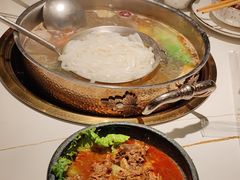 -牛人日志·鲜牛肉骨汤火锅(万科里瑧店)