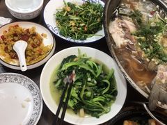 -临街徽菜馆·正宗黄山味
