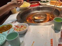 -晓宇重庆火锅(赛格国际购物中心店)