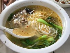 -金家小金碗云南过桥米线