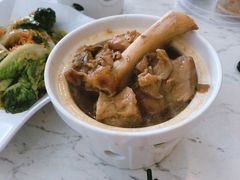 三美猪大支骨-三美肉骨茶(柏威年广场店)